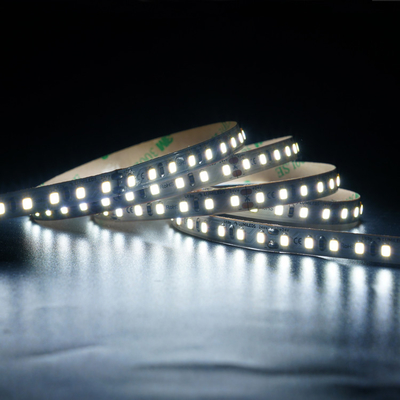 LEDの滑走路端燈SMD2835 3000k 4000k 6500kを薄暗くする屋外の高い内腔