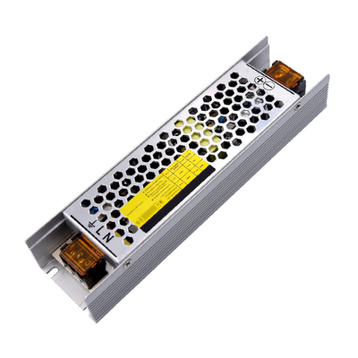 LEDライトのための低電圧LEDのストリップの電源12V 24V DC 60W 5Aの出力変圧器