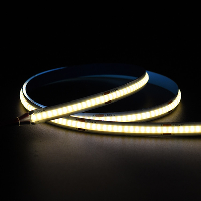 柔軟なCOB LEDストライプライト - 24V,320LED,3000K色温,8mm幅,3年間の保証 - アドレッドLED