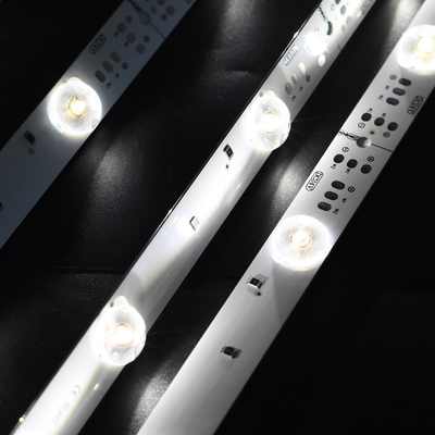 3030 2835 バックライト ライトボックスのLEDストライプ SEG繊維張力 CCT ((3000-7500K) 178ビームアングルロールアップバネ