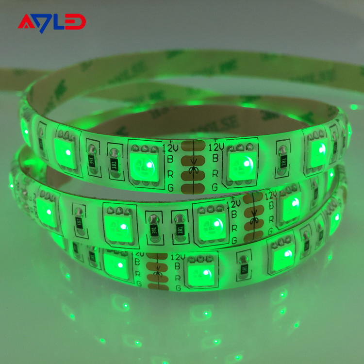 緑色 SMD 5050 60LEDs/M LEDストライプライト 家具飾り 高明るさ 防水