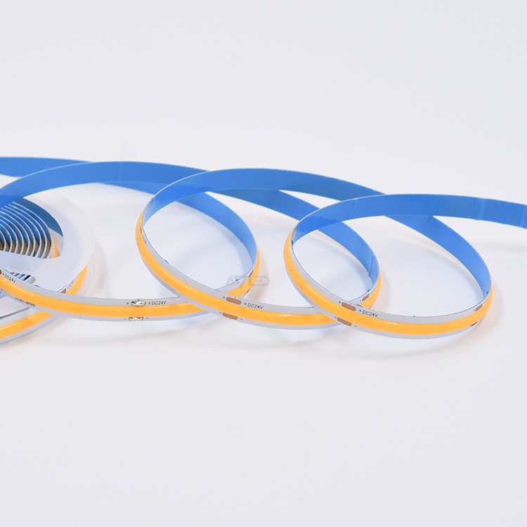 柔軟なCOB LEDストライプ 高明るさ 320 LED/m 3000K/4000K/6500K 色温